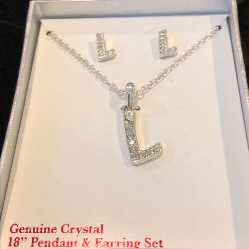 Crystal necklace with matching ratings - 18" chain